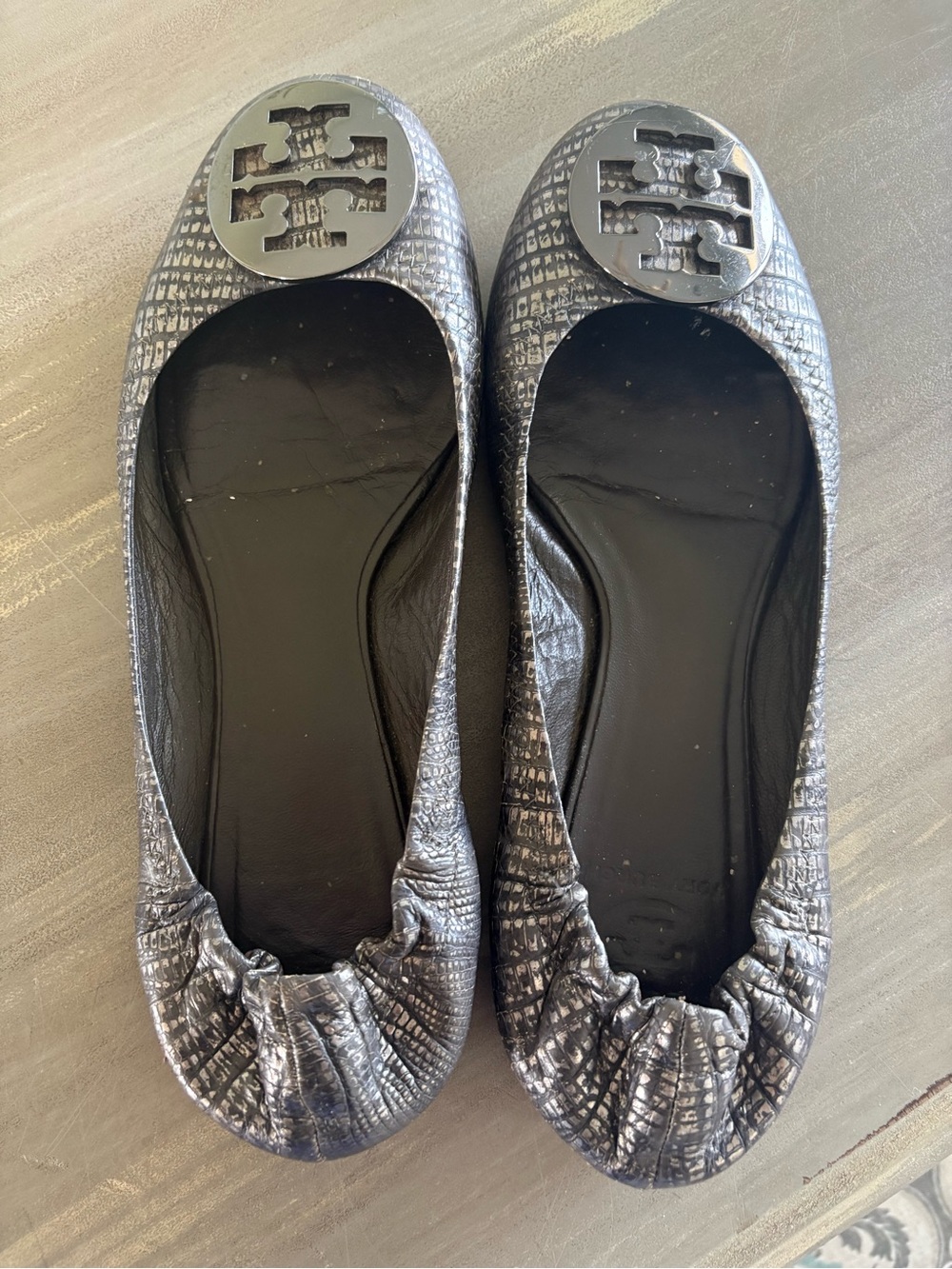 Tory Burch Silver Croc-Embossed Logo Ballet Flats